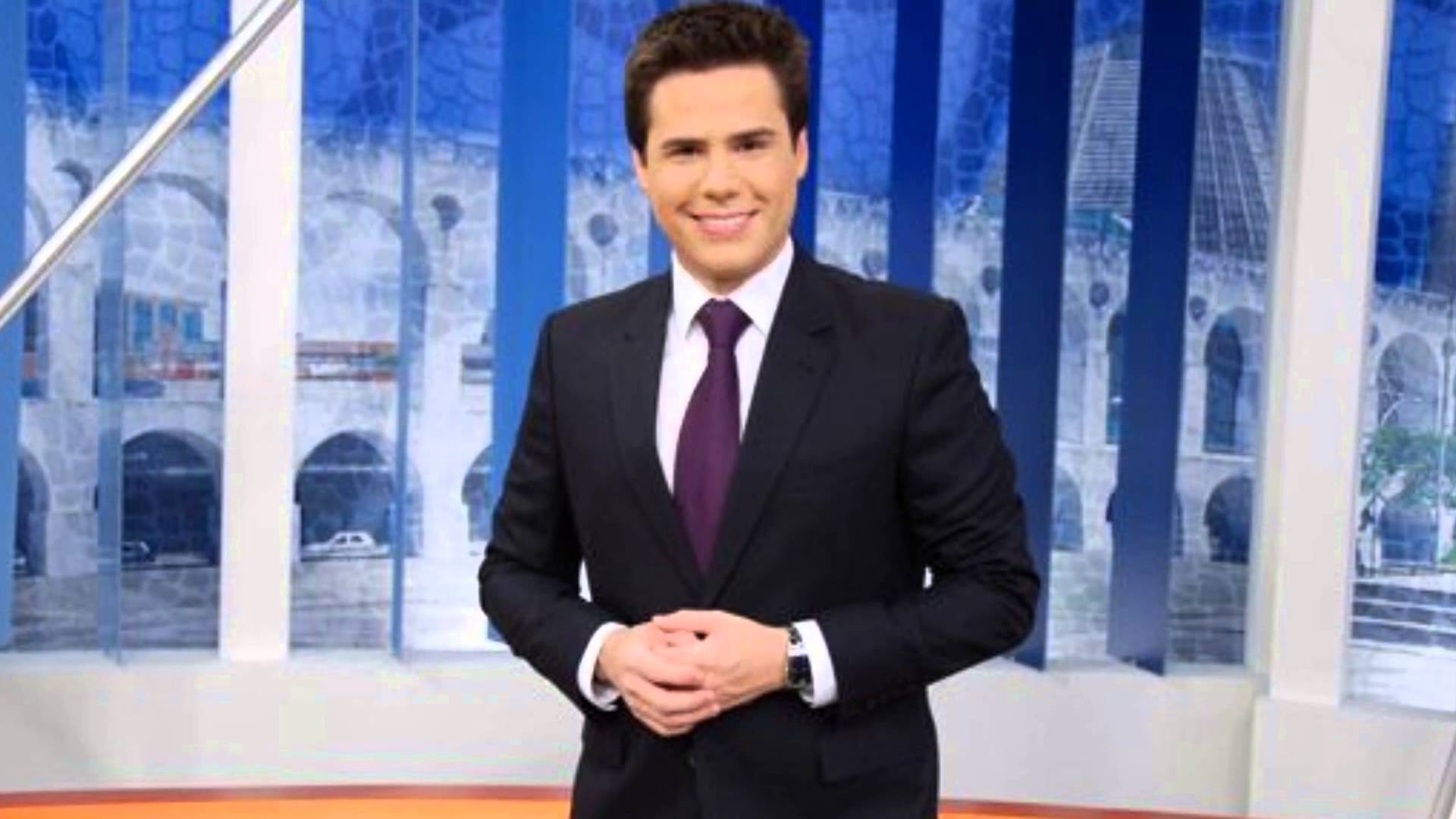 Jornalista diz que Bacci não se despediu da equipe; Apresentador desmente a matéria