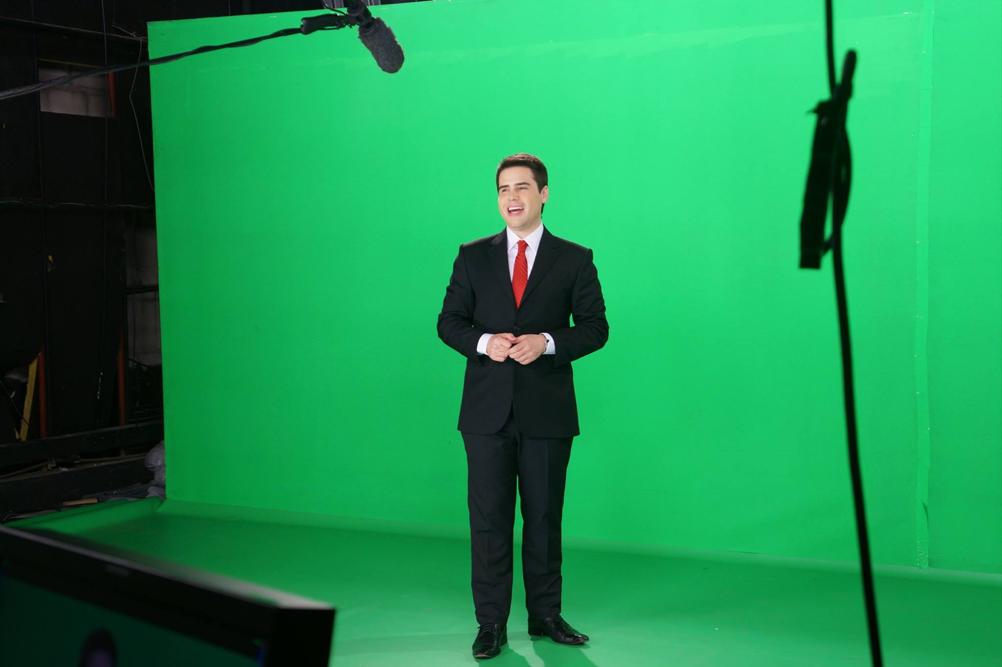 Luiz Bacci estreia novo programa após a Copa; Veja chamada