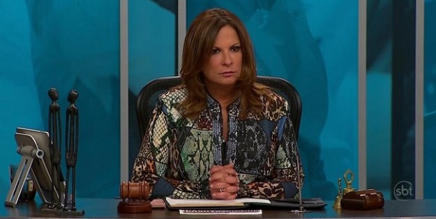 Depois de conseguir emplacar novelas mexicanas e séries importadas, o SBT insiste em emplacar um programa Estadunidense dublado.