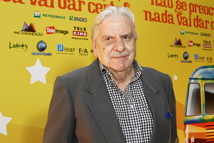 Morre, aos 77 anos, o ator Hugo Carvana
