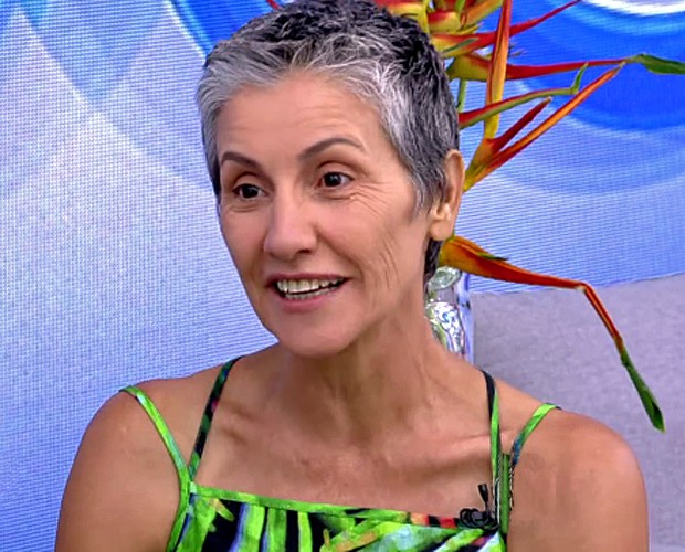 “Se pedir para tirar a roupa, eu tiro”, diz atriz da Globo aos 58 anos de idade