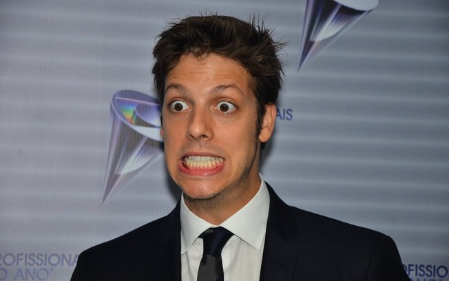 Fábio Porchat diz estar “livre, leve e solto” quando questionado sobre contrato com o SBT