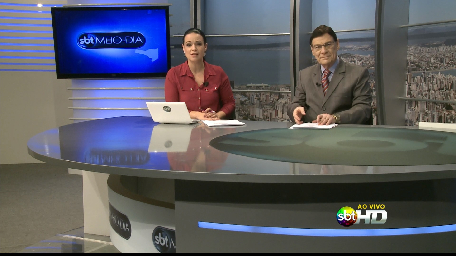 Ildiane Silva e Luiz Carlos Prates na apresentação do "SBT Meio Dia".