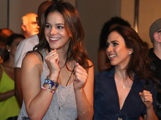 Nova novela das 19h vai da favela a Nova York