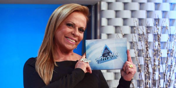 Bastidores da TV visita o “Casos de Família” e entrevista a Christina Rocha