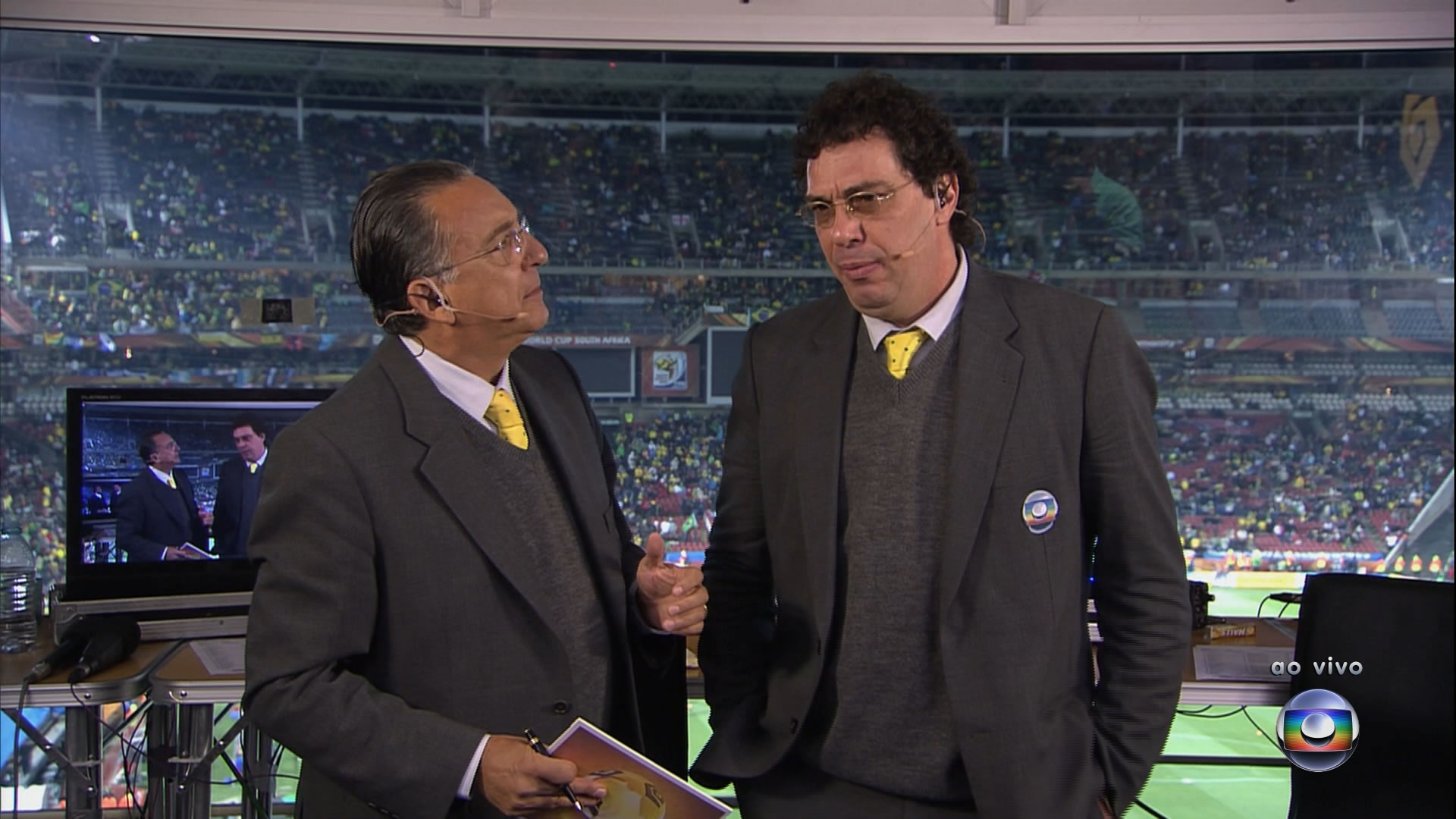 Galvão Bueno e Walter Casagrande durante transmissão do futebol. (Reprodução/TV Globo)