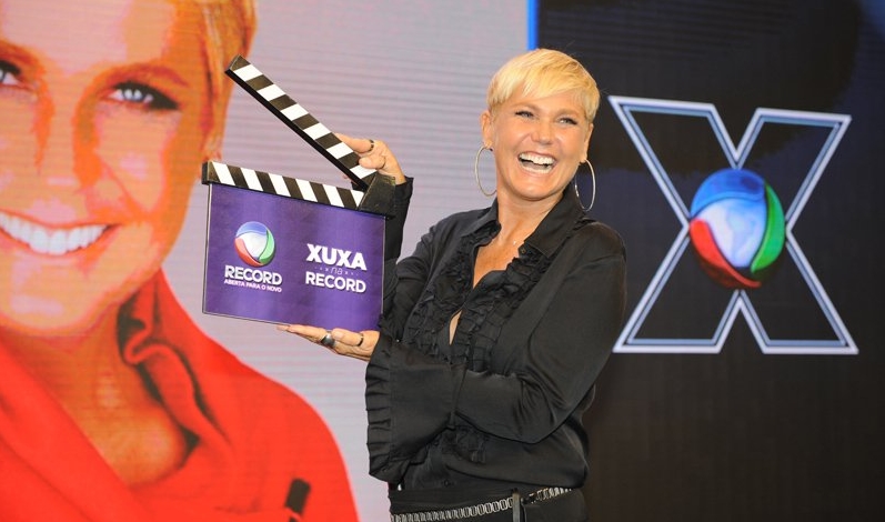 Em troca de entrevista, Xuxa se oferece para ir ao Teleton