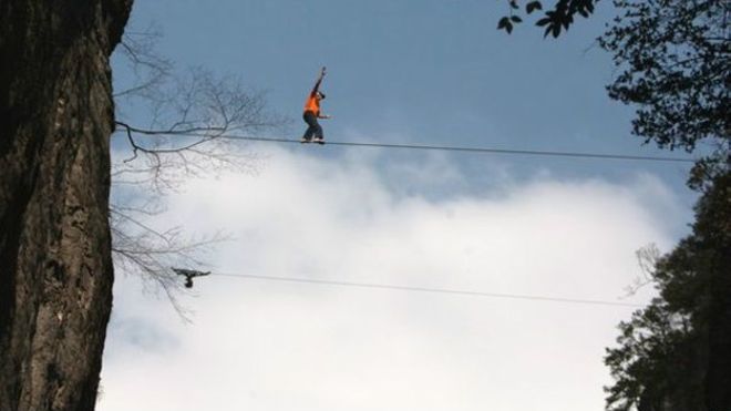 dean_potter_basejumper_624x351