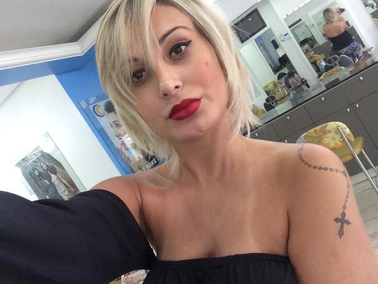 Andressa Urach ataca a Igreja Universal: “Parabéns por levar minha alma ao inferno”