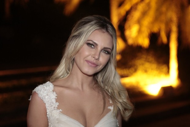 Louise D' Tuani estará no quadro de aventura do "Caldeirão do Huck". Foto: Ego/Isac Luz