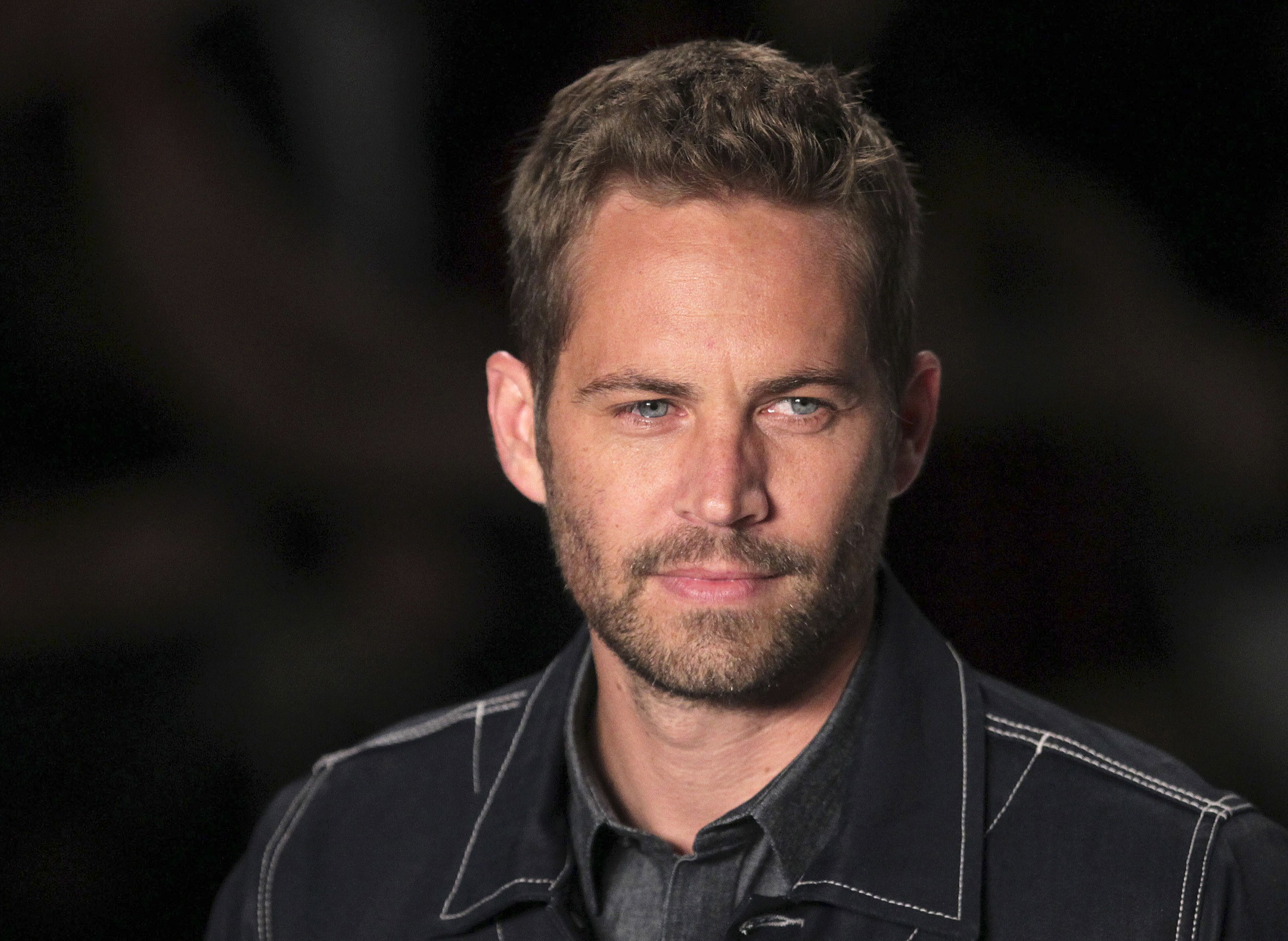 Filha de Paul Walker abre processo contra a Porsche, diz site
