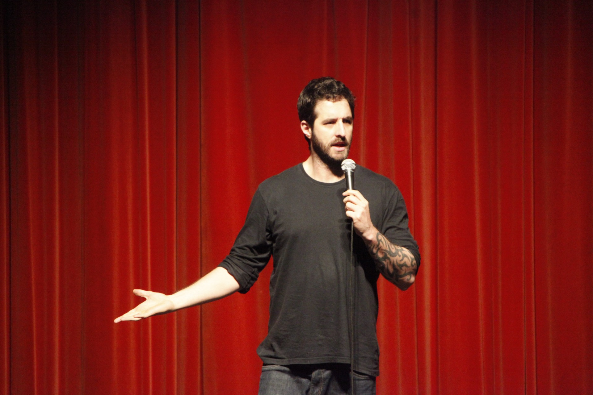 Rafinha Bastos terá um novo programa na TV paga. Foto: Reprodução