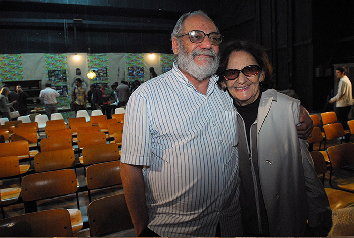 O ator Walther Negrão junto com a atriz Laura Cardoso em workshop da novela Araguaia. Foto: Globo/João Miguel Júnior