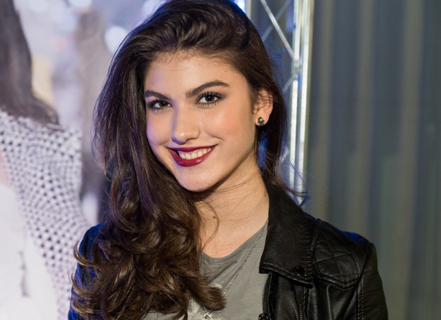 Comentários circulam na internet que a atriz está com um pé na Globo e isso talvez tenha impedido sua participação na atração.