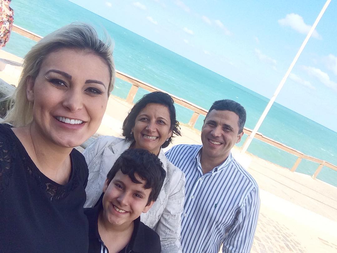 Andressa_Urach_Esteve_Em_Natal_RN_Lançando_seu_livro