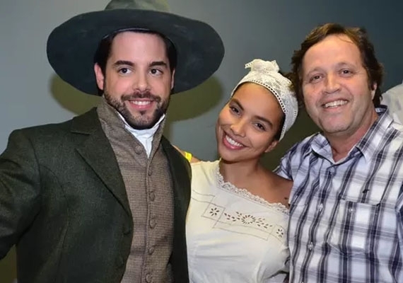 Record rebate insatisfação de atores da novela “Escrava Mãe”