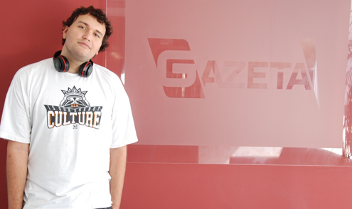 Após briga na saída do “CQC”, Ronald Rios é contratado pela TV Gazeta