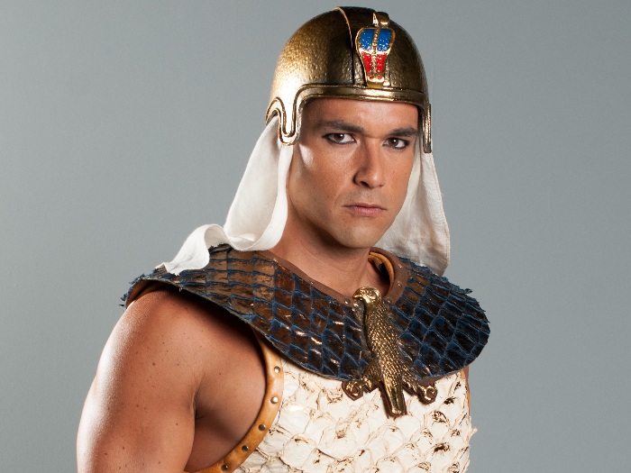 Novela da Record muda o fim de faraó bíblico