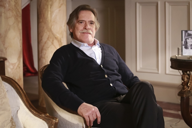 Zé de Abreu, de “A Regra do Jogo”, debocha de erro de “Os Dez Mandamentos”