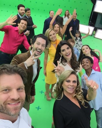 11313617_1042031372516089_1400232115_n