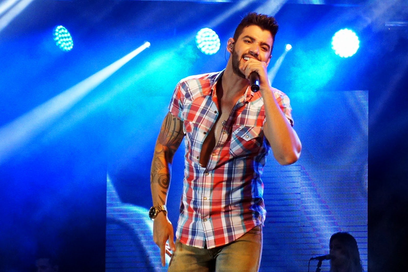 Gusttavo Lima pode ter casado com modelo Andressa Suita em segredo