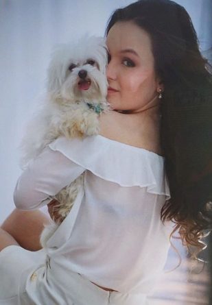 Luto: Larissa Manoela lamenta morte de cachorrinho em rede social