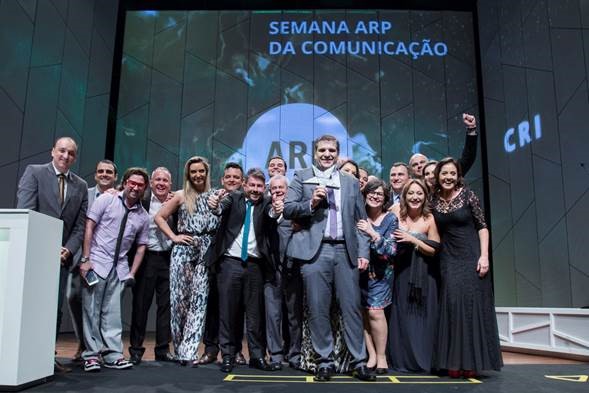 SBT RS é eleito Veículo do Ano no Salão da Propaganda 2015