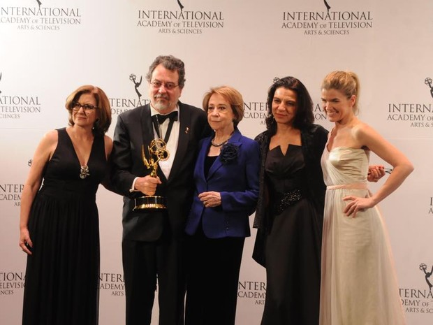 Comédia 'Doce de mãe' leva prêmio no Emmy Internacional 2015 (Foto: Facebook / International Emmy Awards)