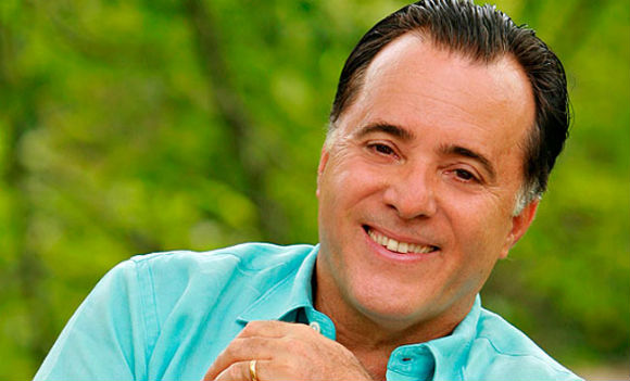 Olhar Cínico: Tony Ramos vai interpretar ursinho transgênero no cinema