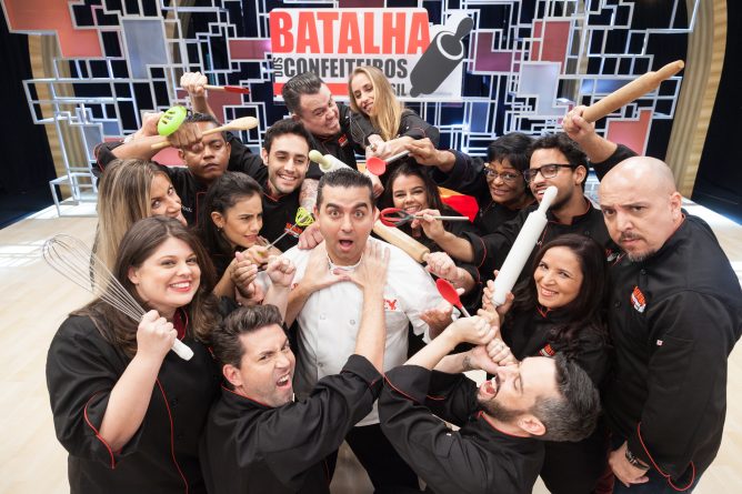 Cake Boss adia abertura de loja no Brasil e vencedor de reality da Record terá que esperar