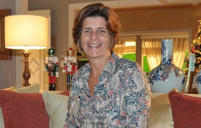 Autora dispensada pela Record escreve novela para empresa portuguesa