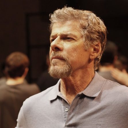 José Mayer continua contratado da Globo, mas fora das novelas