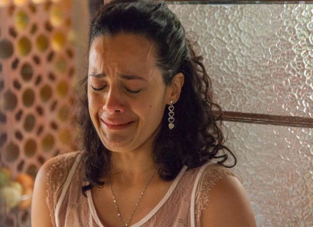 Domingas expulsa César de casa e cai em prantos