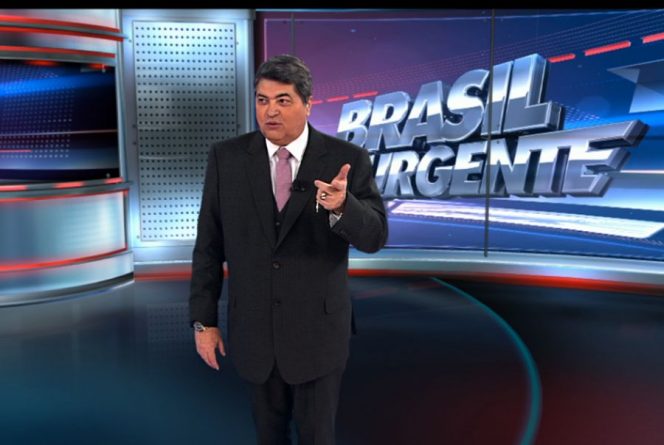 Datena esbraveja ao vivo após ser acusado de “oportunismo”