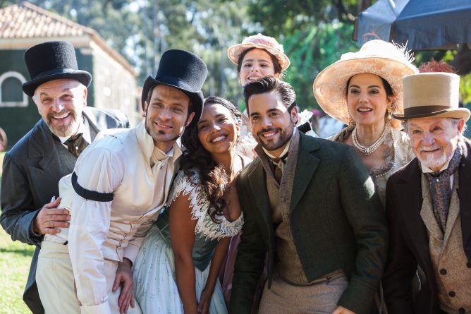 “Escrava Mãe” deve estrear segundo horário de novelas da Record em abril