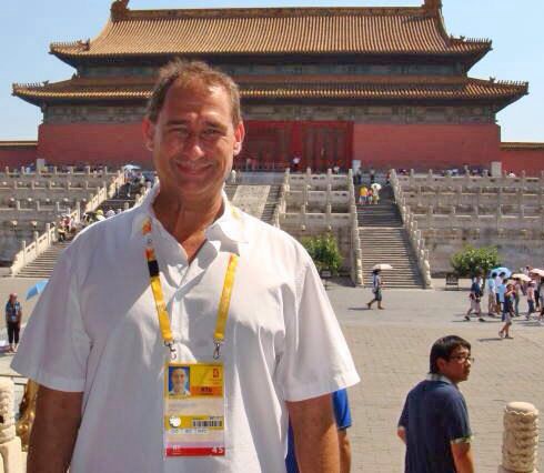 Band anuncia contratação do narrador Álvaro José