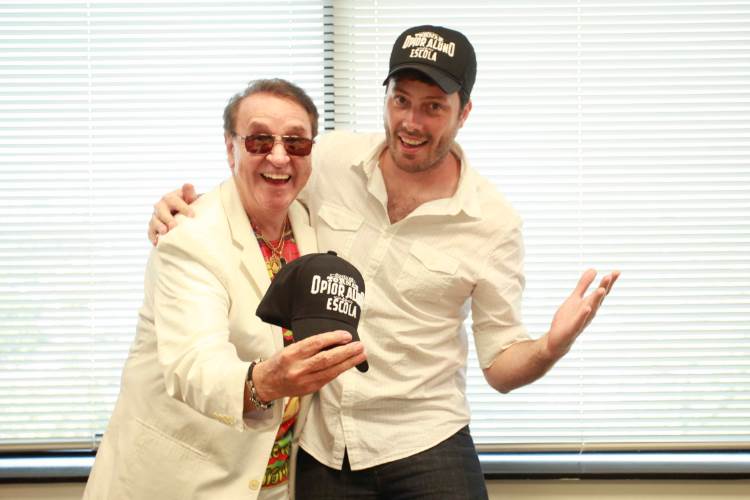 Carlos Villagrán será vilão em filme de Danilo Gentili