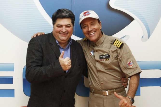 Comandante Hamilton quebra costela e dá “bronca” em Datena após piada
