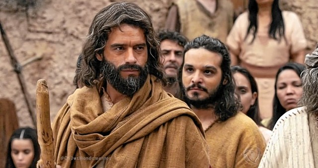 Record poderá reprisar outra minissérie depois de “Sansão e Dalila” por atrasos em “Os Dez Mandamentos”