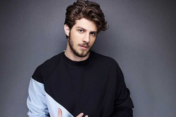 Chay Suede e Isis Valverde estarão juntos em “Sonha Comigo”, nova novela da Globo