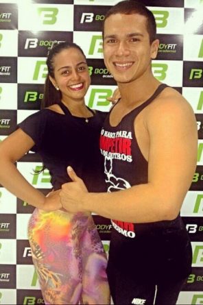 Namorada de Ximbinha frequenta casa que já foi de Joelma