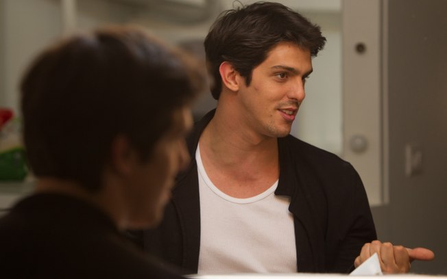 Rafael Infante renova com o Multishow