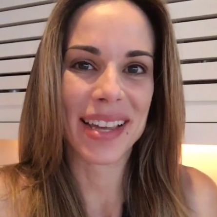 Ana Furtado posta vídeo sem maquiagem e ganha elogios