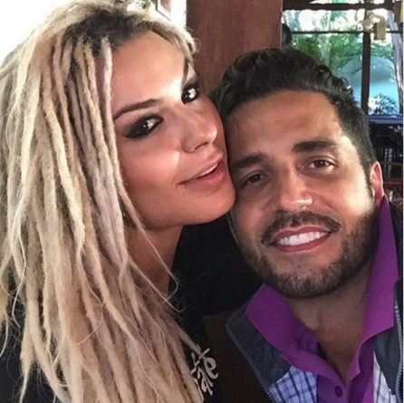 Latino e Mendigata estão juntos há mais de um mês, diz fonte