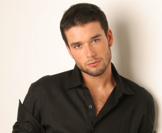 Sérgio Marone pode comandar programa nos sábados da Record