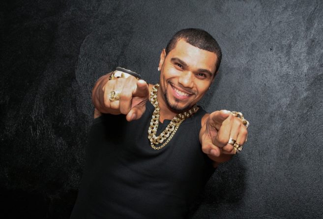 Naldo perde contrato e show da virada