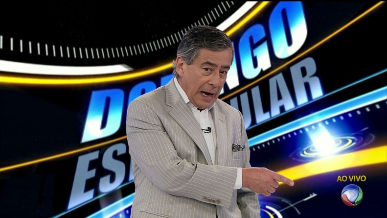 TV Record estabelece limites para Paulo Henrique Amorim no “Domingo Espetacular”