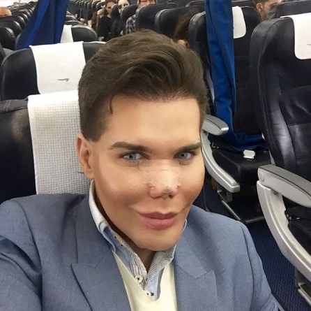 Ken Humano tranquiliza fãs sobre seu estado de saúde: “Estou muito bem”