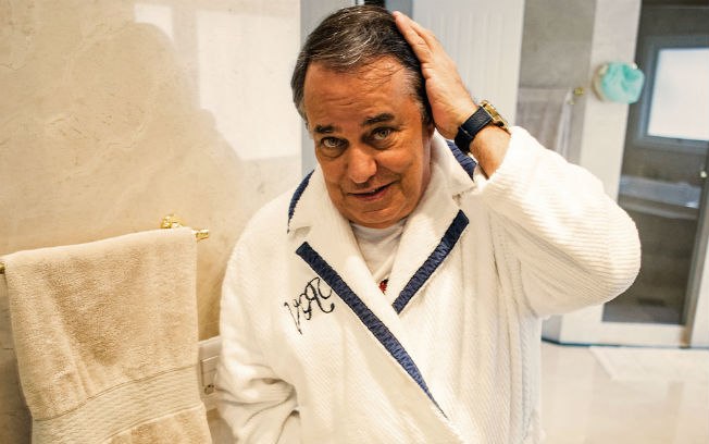 Ronnie Von revela que foi traído e confessa: “Não podia ver mulher nua que tinha ânsia”