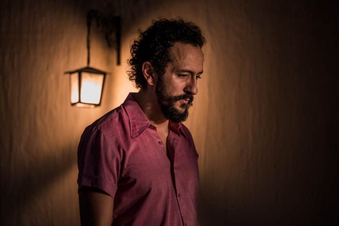 Ator de “Velho Chico” se inspirou nas carrancas para o personagem Bento